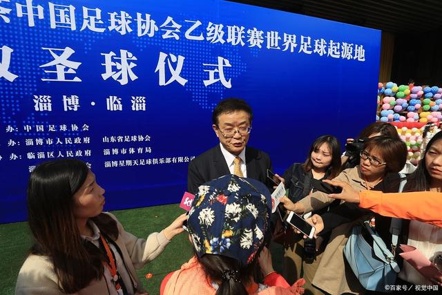 马科斯面临重重危机，最高法院裁定预算违宪